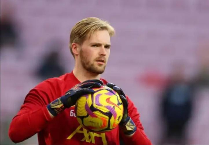 关于今晚利物浦调整名单以备中超；单刀错失环节打磨；质疑声仍在；高层口径保持一致的信息-Panda Sports